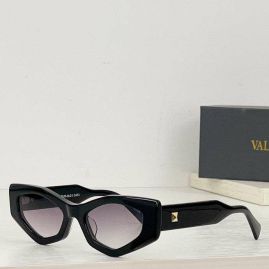 Picture of Valentino Sunglasses _SKUfw46771998fw